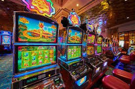 CK333 sports and casino entertainment hub featuring cricket and live games